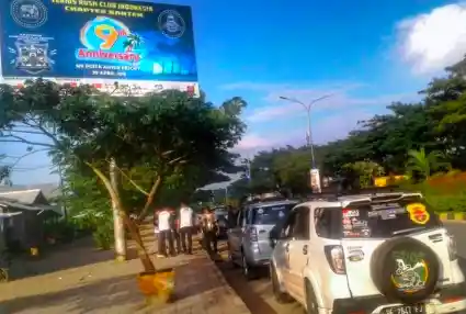 Foto - Komunitas Rush-Terios Banten Peduli Korban Banjir Cilegon