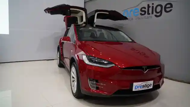 Foto - 30.000 Tesla Model S dan X Terkena Recall Karena Masalah Ini