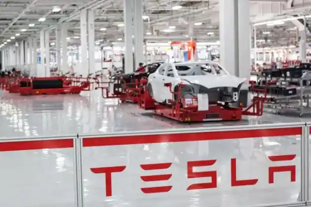 Foto - Segini Rekor Tesla Jualan di Tengah Pandemi