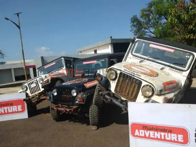 Foto - Sensasi Off-Road Menggunakan Mahindra Thar