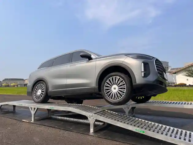 Foto - Mencoba Chery Tiggo 9 CSH AWD, Tenaga Besar Jadi Keunggulan