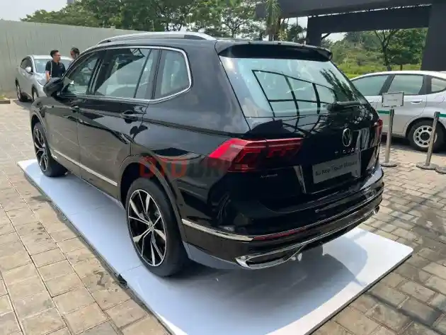 Foto - Resmi Dijual Rp 854 Juta, Inilah Keunggulan VW Tiguan Allspace Terbaru