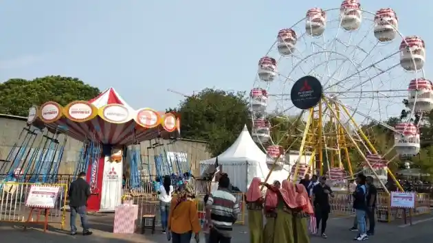 Foto - "Sirkus Xpander" Sedang Berlangsung di Surabaya, Masuknya Gratis!