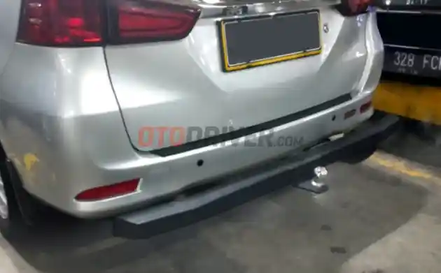 Foto - Perangkat Towing Bar Beralih Fungsi Jadi Bumper Anti Tabrak Sepeda Motor