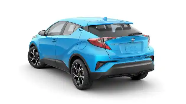 Foto - Toyota C-HR Dapati Fitur Baru dan Terdapat Versi Murah di Amerika Serikat