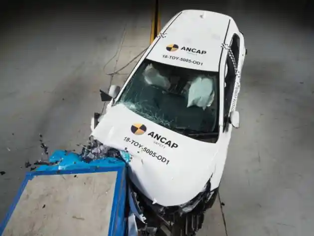 Foto - VIDEO: Crash Test Toyota Corolla Hatchback (Australian NCAP)