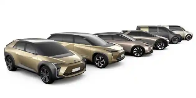 Foto - Toyota Geber Produk Mobil Listriknya