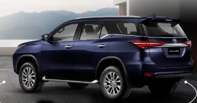 Foto - Fortuner Facelift Versi Indonesia Ditunda Peluncurannya?