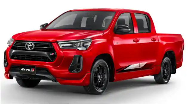 Foto - Toyota Hilux GR Sport Hadir Di Negeri Gajah Putih