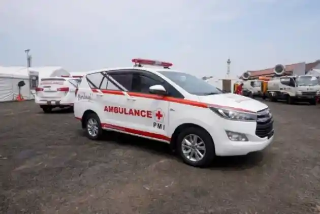 Foto - Toyota Sulap Innova Jadi Ambulans