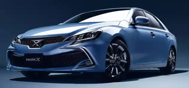 Foto - VIDEO: Toyota Mark X Facelift 2017