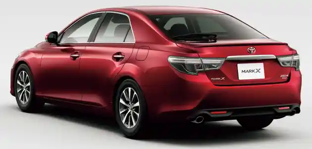 Foto - VIDEO: Toyota Mark X Facelift 2017