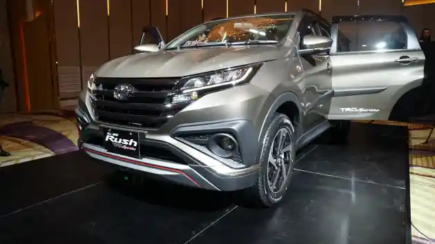 Foto - GALERI FOTO: Toyota Rush Generasi Terbaru 2017 (18 FOTO)