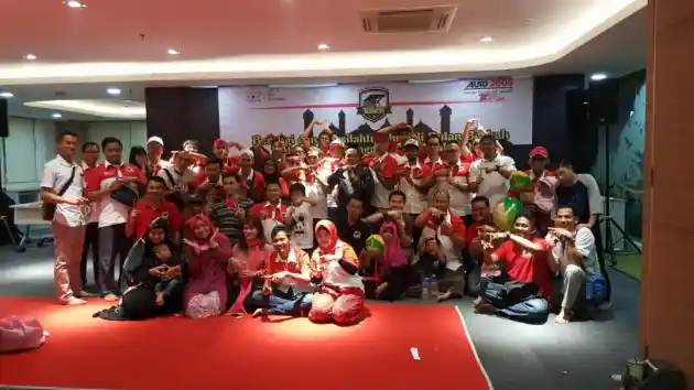 Foto - Toyota Sienta Community Indonesia Masuk Dealer Untuk Buka Bersama