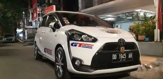 Foto - Cara Toyota Sienta Community Indonesia Rayakan Hari Kemerdekaan