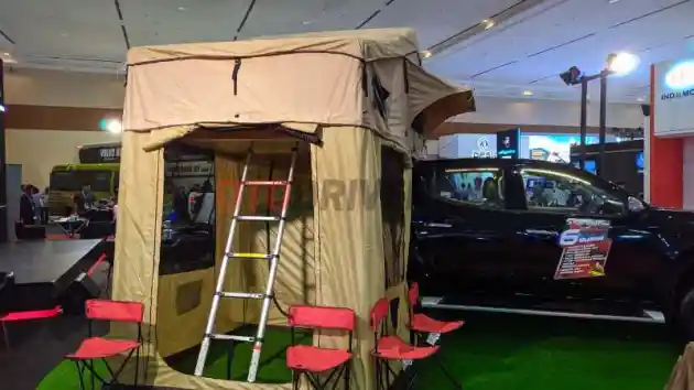 Foto - Mitsubishi Triton dengan Tenda Camping, Cukup Tambah Rp 25 juta