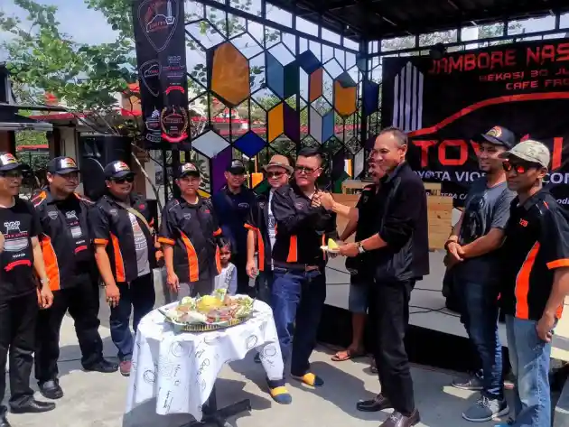 Foto - Toyota Vios Limo Community Jamnas Untuk Pertama Kalinya