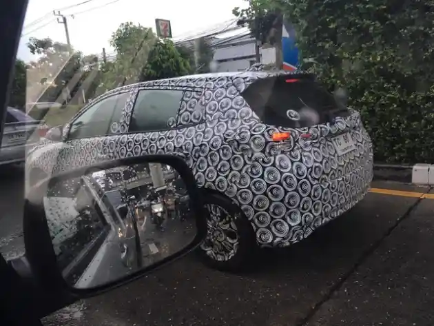 Foto - SPY SHOT: Toyota All New Yaris 2018