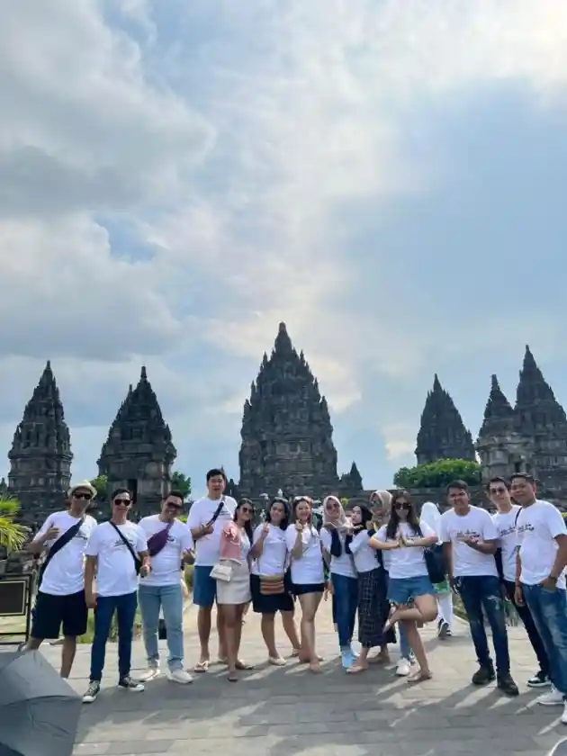 Foto - Aksi Positif Salah Satu Komunitas Tertua Toyota di Indonesia