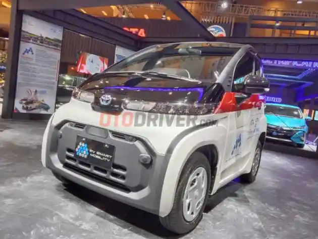 Foto - Kode Keras, Toyota Serius Garap Elektrifikasi. Pamerkan 10 Mobil Ramah Lingkungan