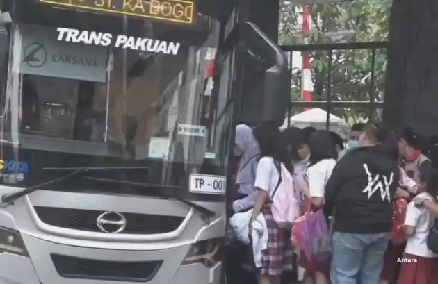 Foto - Polemik Teman Bus Bali Dan Jogja, Dikembalikan Ke Pemprov