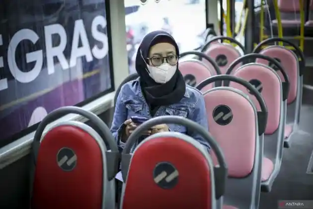 Foto - Cara TransJakarta Peduli Terhadap Wanita