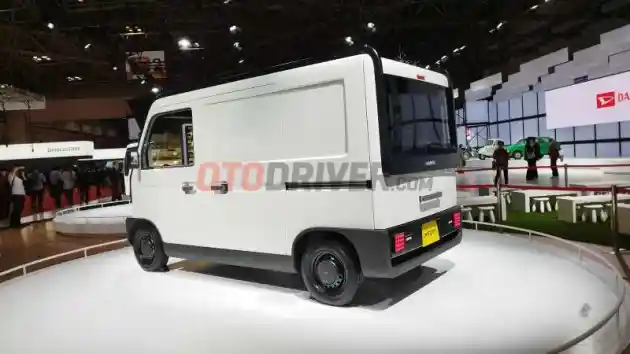 Foto - Daihatsu Uniform Truck Dan Uniform Cargo, Mobil Sayur dan Blind Van Bertenaga Listrik