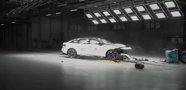 Foto - VIDEO: Crash Test Volkswagen ID.7 (Euro NCAP)