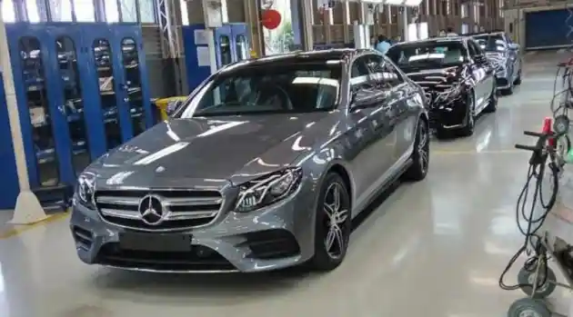Foto - Hore! Pabrik VW dan Mercedes-Benz Jerman Beroperasi Normal Pekan Depan