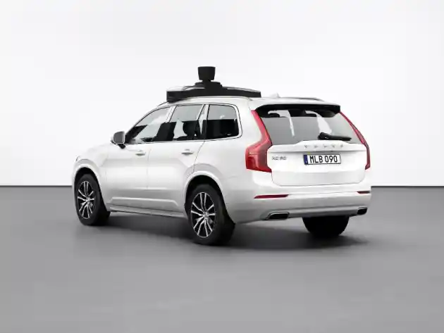 Foto - Volvo & Uber Ciptakan Mobil Tanpa Sopir