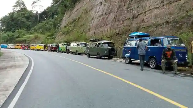 Foto - Volkswagen Van Club Touring Hingga Sabang Demi Misi Mulia