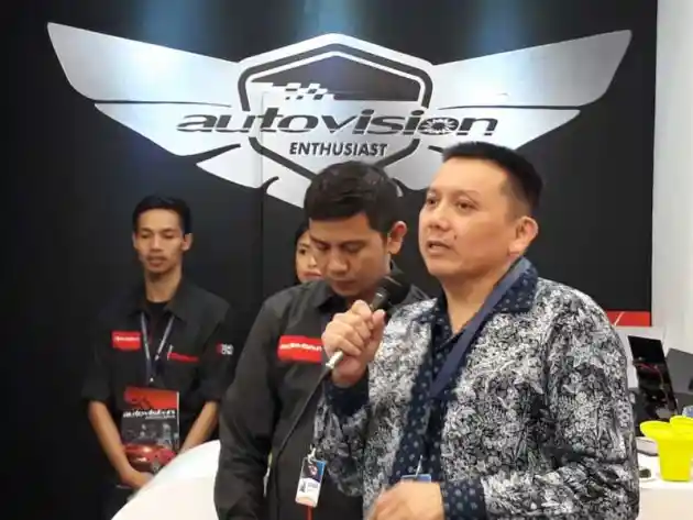 Foto - Lampu LED Autovision Jadi Favorit Pengunjung Selama GIIAS 2018