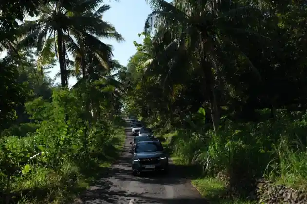 Foto - FIRST DRIVE: Wuling Alvez Rute Solo-Yogyakarta Via Gunung Kidul