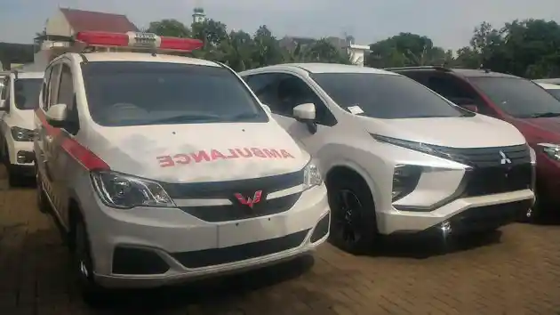 Foto - Seperti Ini Jika Wuling Confero Jadi Ambulance (6 Foto)