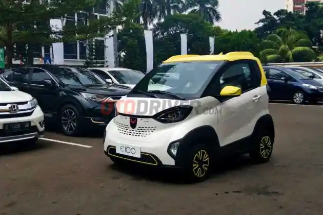 Foto - Mobil Listrik Wuling Berukuran Mini Telah Dipasarkan di Cina Seharga Rp 60 Jutaan, Masuk Indonesia?