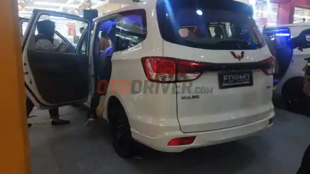 Foto - Wuling Formo Termurah RP 135 Jutaan, Apa Saja Fiturnya? (17 Foto)