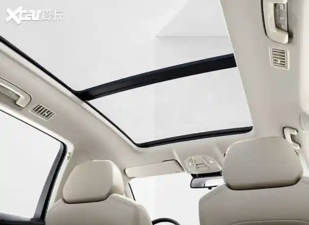 Foto - Penampakan Interior MPV 'Mewah' Wuling