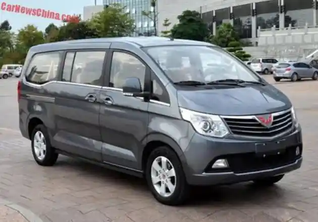 Foto - Resmi Dijual di Tiongkok, MPV 9 Penumpang Wuling Dipasarkan Setara Rp 200 Jutaan