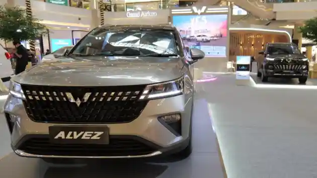 Foto - Wuling Gelar Pameran Dan Test Drive Di 4 Mall Jakarta-Bekasi