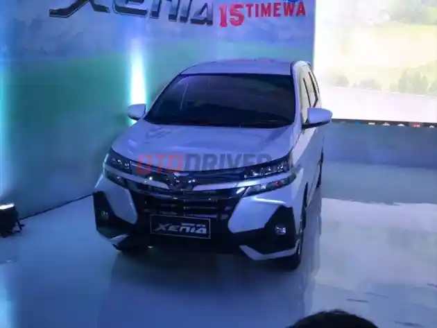 Foto - Daftar Harga LMPV Terbaru (Mei 2021)