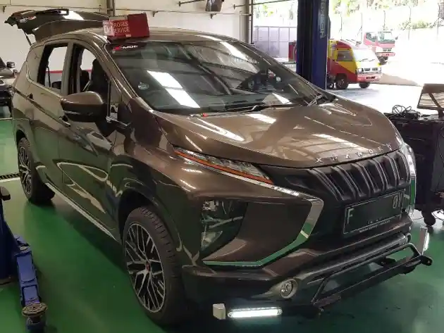 Foto - Trend Mitsubishi Xpander Pakai Grill Apollo (Bagian 1)