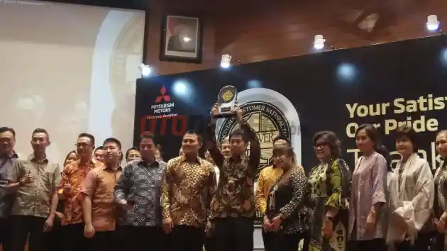 Foto - Pelayanan Mitsubishi Indonesia Diganjar Penghargaan Bergengsi