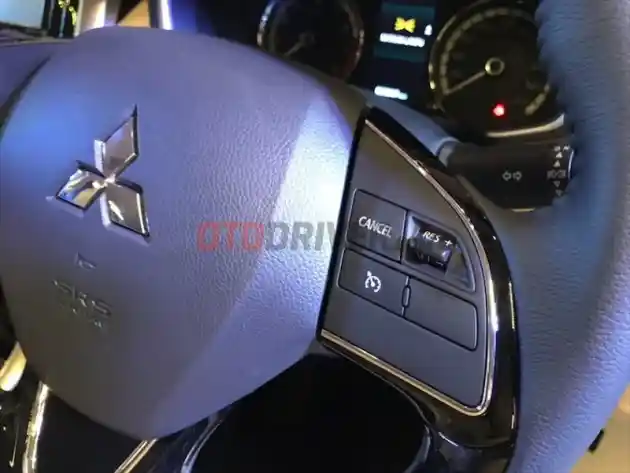 Foto - Wow, Mitsubishi Xpander Diam-diam Dapat Fitur Baru!