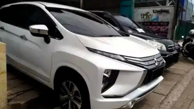 Foto - Mitsubishi Xpander dan Xpander Cross Bekas Laris Di Bursa Mobkas. Ini Sebabnya.