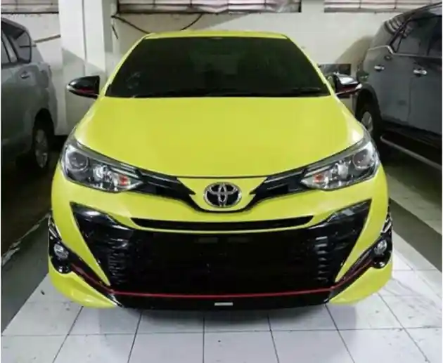 Foto - SPY SHOT: Wujud Utuh Yaris Generasi Terbaru di Indonesia (12 Foto)