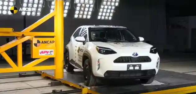 Foto - VIDEO: Crash Test Toyota Yaris Cross (ANCAP)