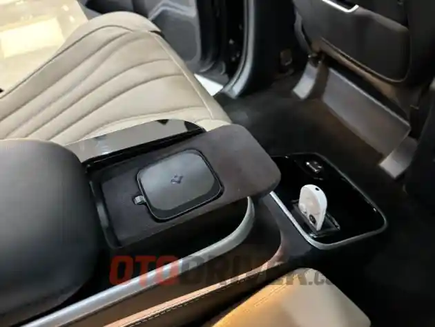 Foto - Modifikasi Audio dan Kelistrikan Zenix, Altera Jamin Garansi Toyota Tidak Hangus