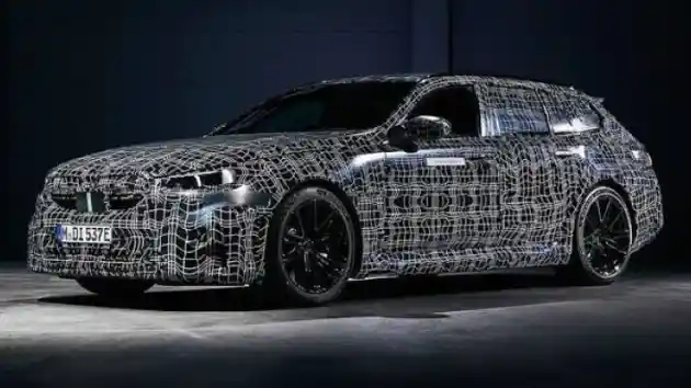 Foto - BMW M5 Segera Meluncur Sebagai PHEV, Simak Bocorannya