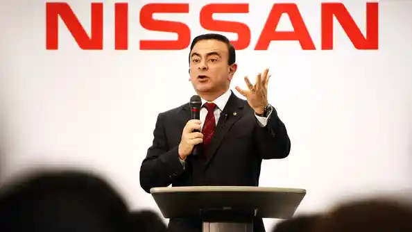 Foto - Walah, Bos Aliansi Nissan-Mitsubishi Ditangkap Kepolisian Jepang!