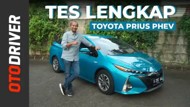Foto - VIDEO: Toyota Prius PHEV 2020 | Review Indonesia | OtoDriver